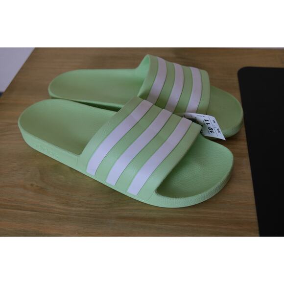 NWT Adidas Adilette Aqua Sandal Slide Light Green Stripes Classic Foam Mens 10 - Picture 1 of 5